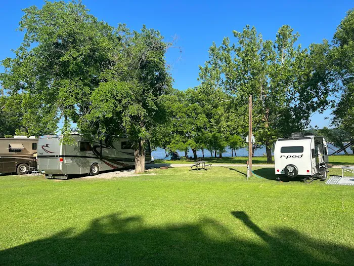 Horseshoe INN and Campground Picture 4