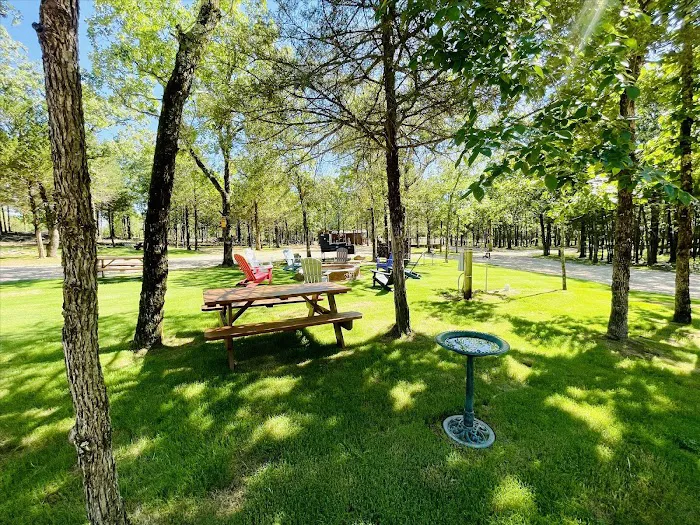 Pine Creek Hideaway Cabins & RV Resort Picture 4