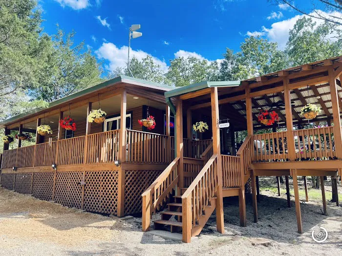 Pine Creek Hideaway Cabins & RV Resort Picture 2