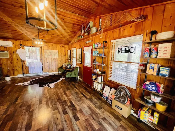 Pine Creek Hideaway Cabins & RV Resort Picture 7