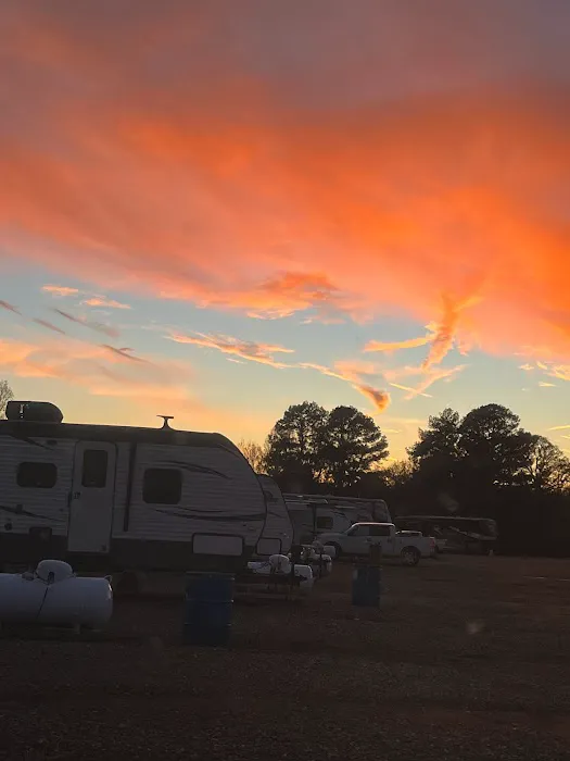 A & J's Mountain Fork RV Park, LLC Picture 2