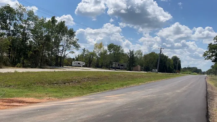 Tall Pines RV Park Picture 5