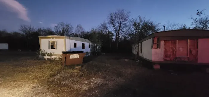 Old Town Mobile Home and RV Park Picture 7