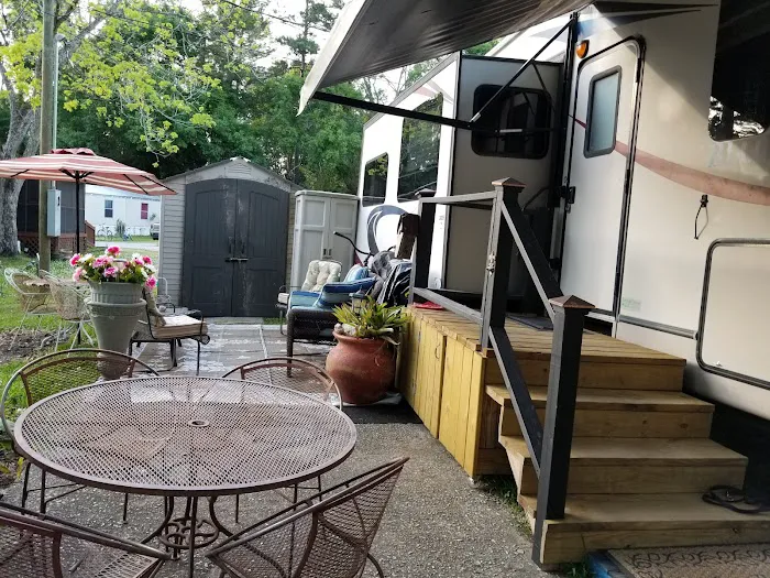 Covington Oaks Mobile Home Park Picture 5