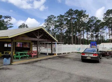 Sunroamers RV Resort Park