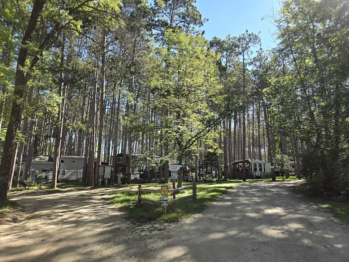 Yukon Trails Campground Picture 6
