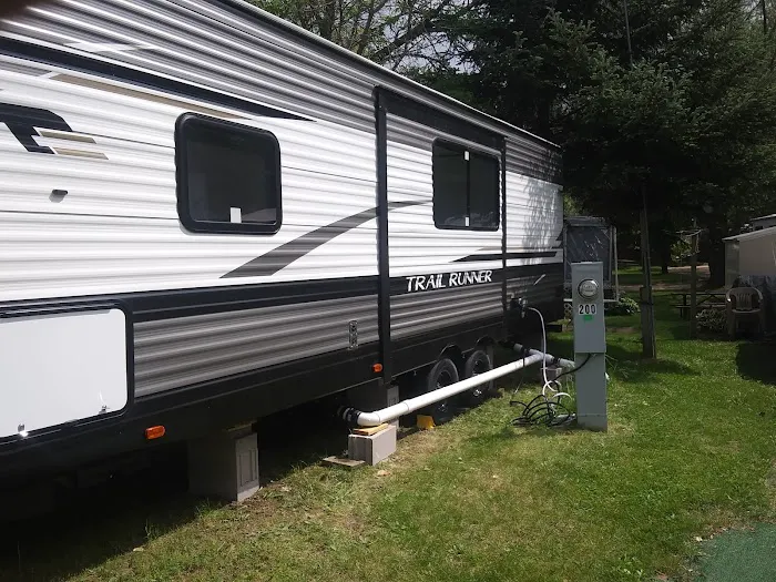 River Bay Premier Camping Resort Picture 2