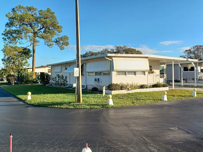 Club Chalet Mobile Home Park Resident owned Picture 2