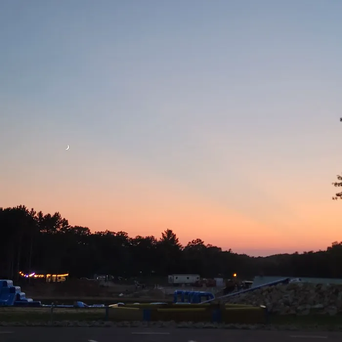 Emrick Lake Campground & Resort Picture 2
