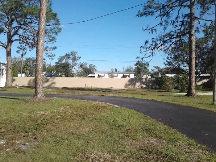 Lake Letta RV Park Picture 7