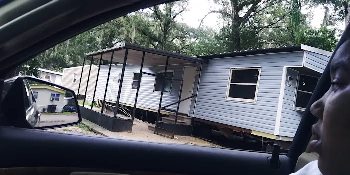 Camelot Mobile Home Park Picture 10