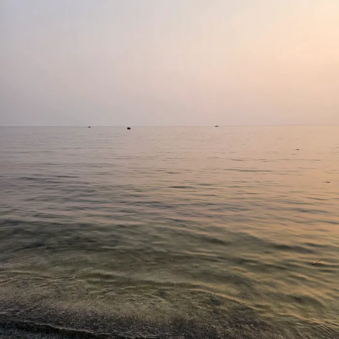 Beach at High Cliff State Park Picture 9