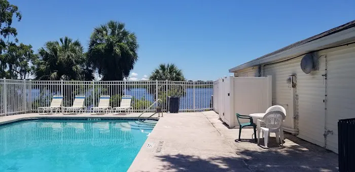 Alafia Riverfront Mobile Home Park Picture 6