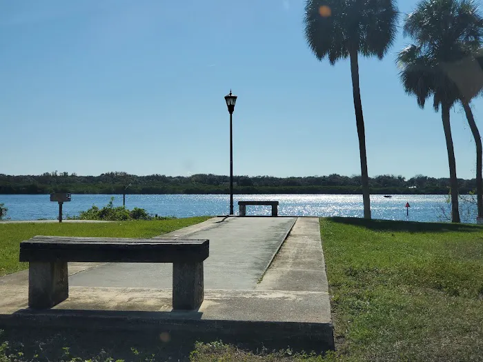 Alafia Riverfront Mobile Home Park Picture 1