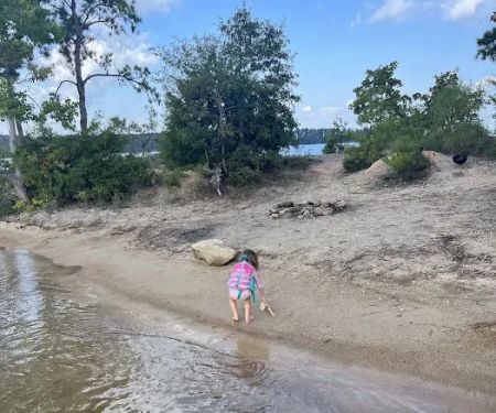 Cheeseburger Island