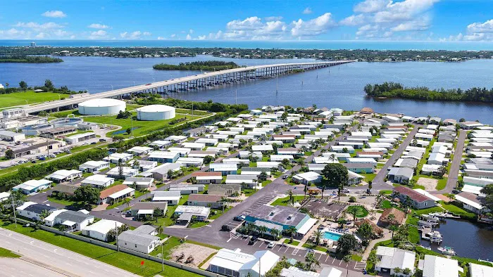 Fairlane Harbor Homes Picture 1