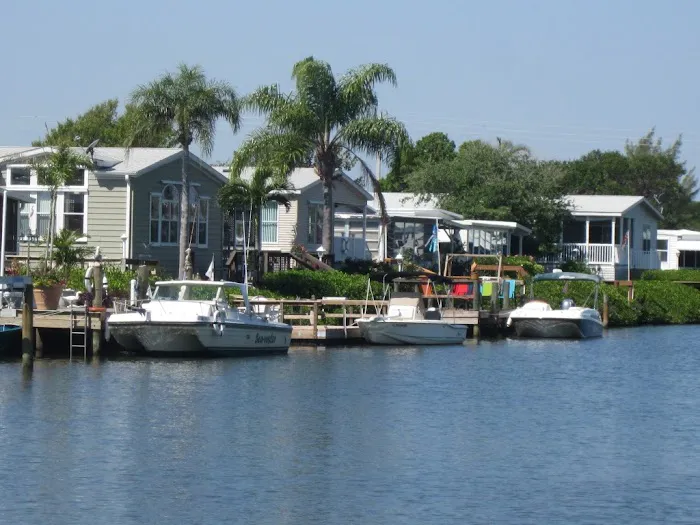 Fairlane Harbor Homes Picture 4