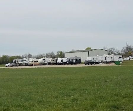 Crellin RV Hookups