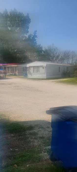 Paradise Trailer Court Picture 6
