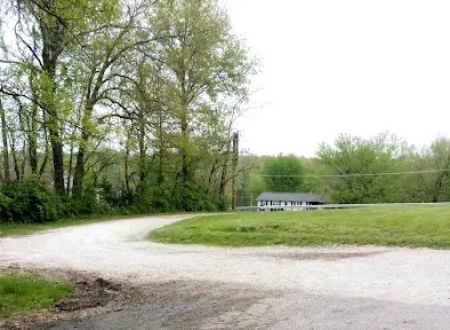 Le Chateau Mobile Home Village