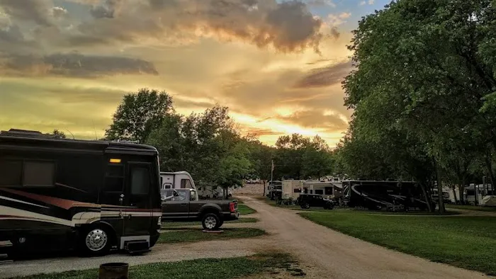 Pin Oak RV Resort By RJourney Picture 5