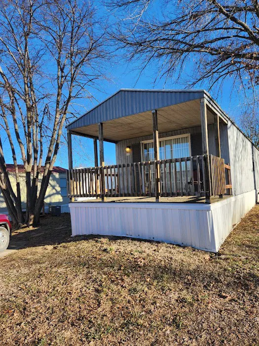 Lakeside Mobile Home & RV Park Picture 6