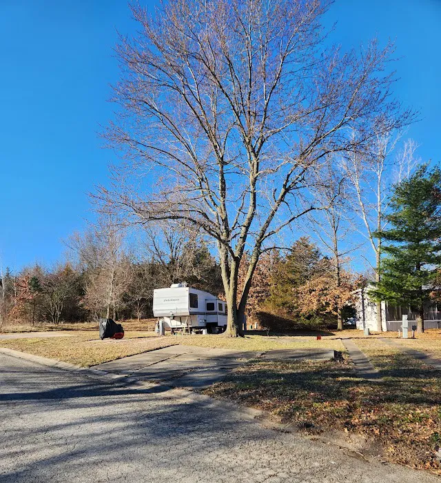 Lakeside Mobile Home & RV Park Picture 4