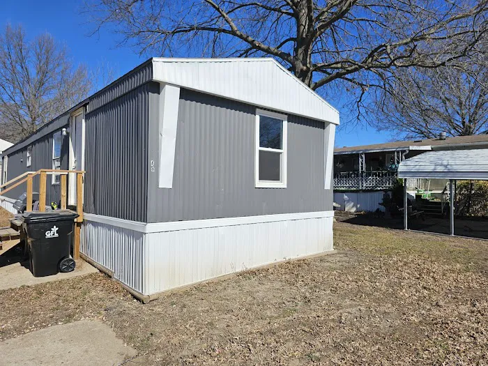 Four Seasons Village Mobile Home and RV Park Picture 1
