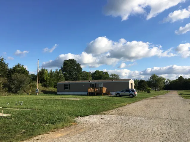 Four Seasons Village Mobile Home and RV Park Picture 3