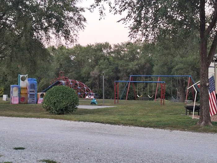The Great Escape RV Park & Campground Picture 2