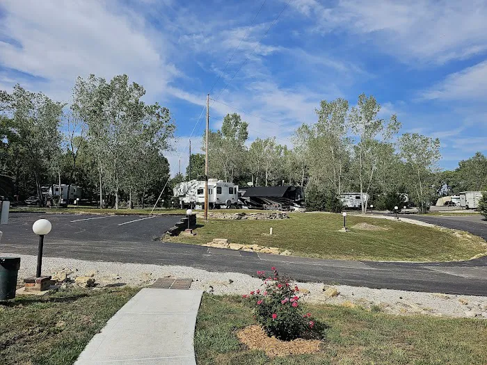 Peculiar Park Place RV Park Picture 2