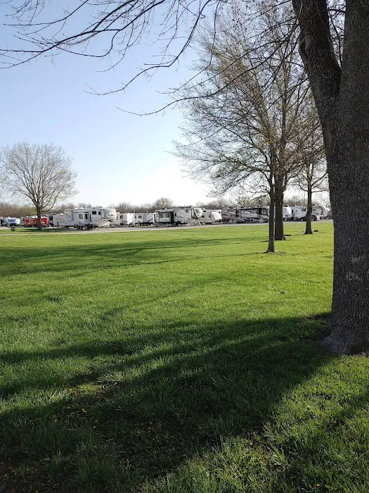 Rutlader Outpost RV Park Picture 8