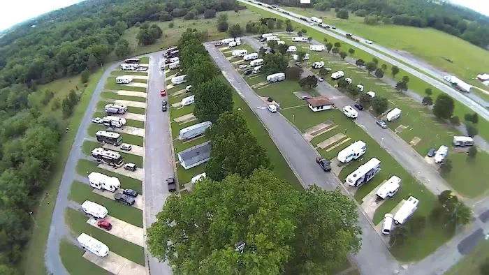 Meadowbrook RV Park Picture 2