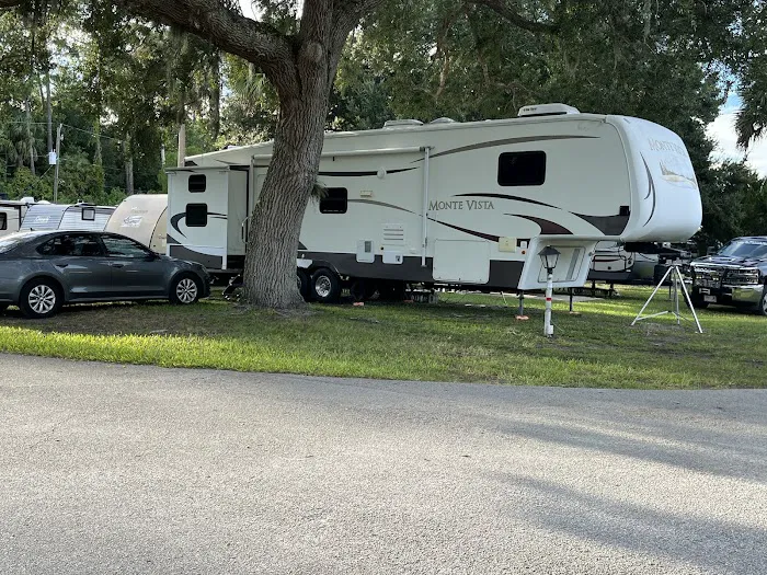 Daytona RV Oasis Picture 7