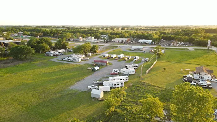 Ware to Stay RV Park Picture 5