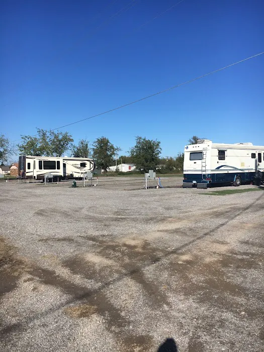 Ware to Stay RV Park Picture 6