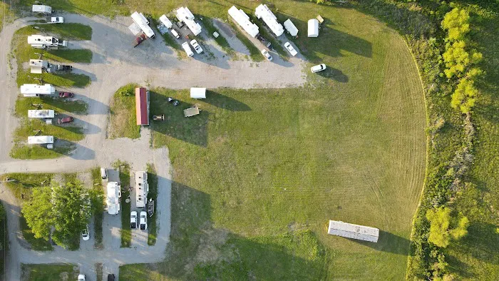 Ware to Stay RV Park Picture 8