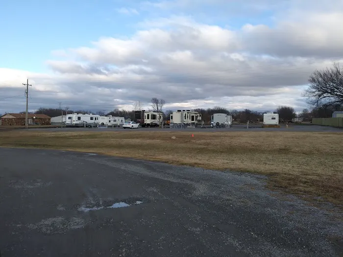 Ware to Stay RV Park Picture 9