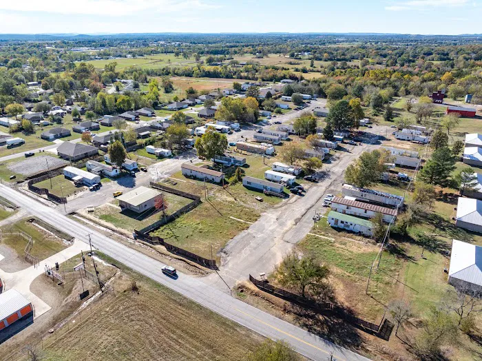 Sierra Vista Mobile Home Park Picture 3