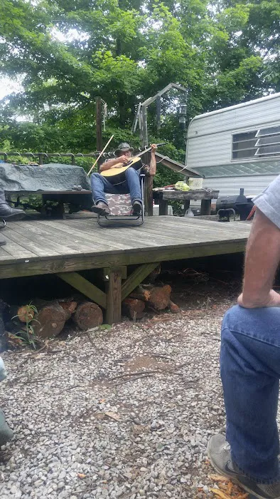 Riverside Campground Picture 8