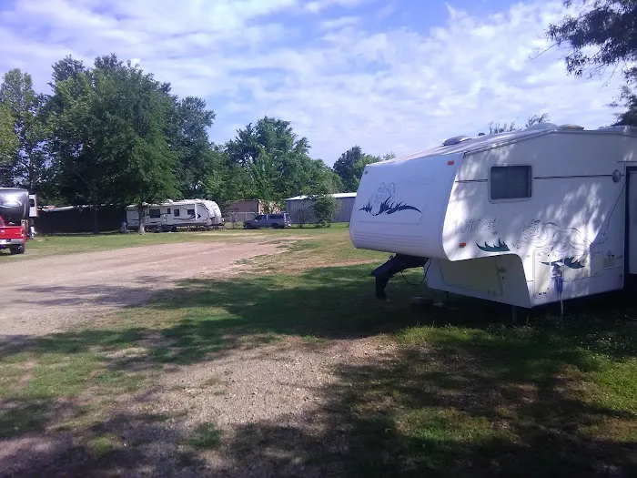 Antlers RV Park Picture 9