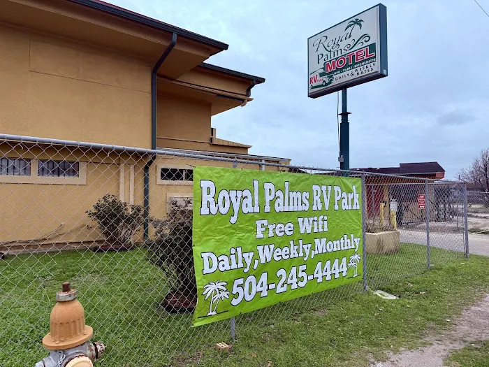 Royal Palms RV Park Picture 4
