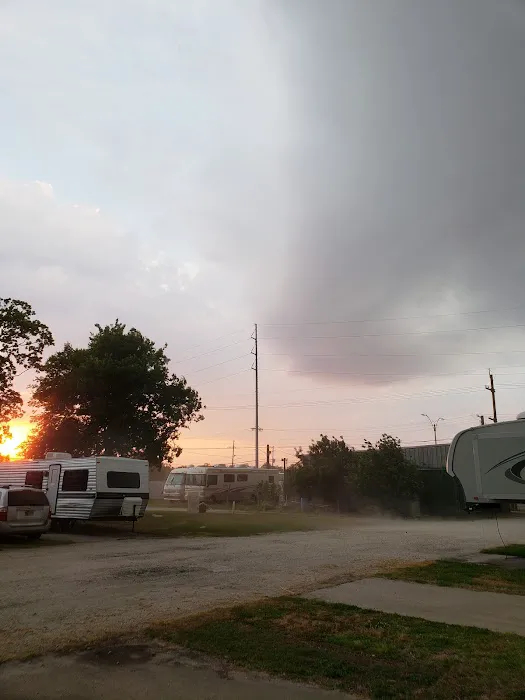 Parc D'orleans Inc RV PARK & CAMPGROUND Picture 6