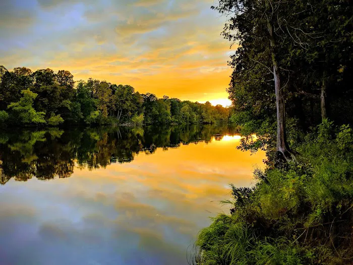 Sturgeon Bend Campground Picture 2