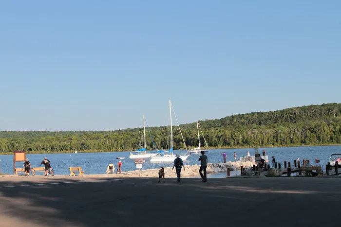 North Nicolet Bay Campground Picture 3