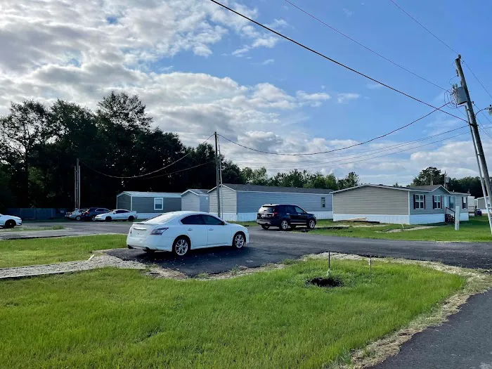 Airport Road Mobile Home Community Picture 1