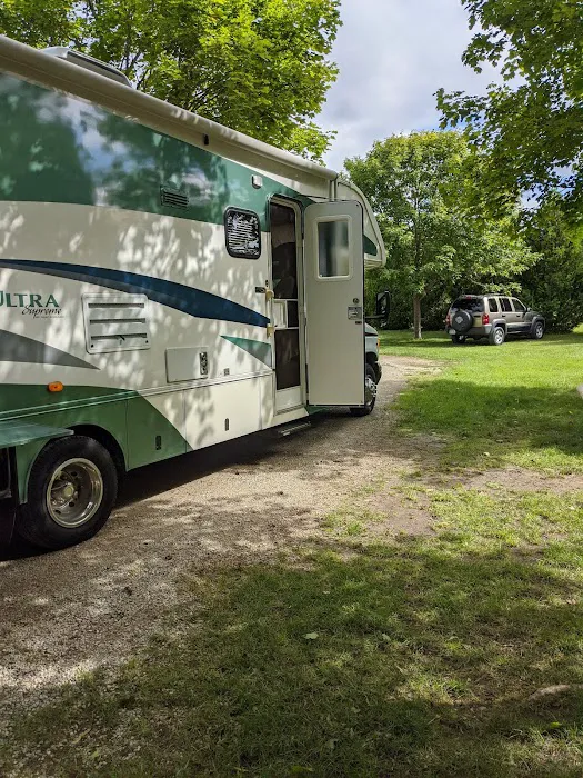 Baileys Grove Campground Picture 9