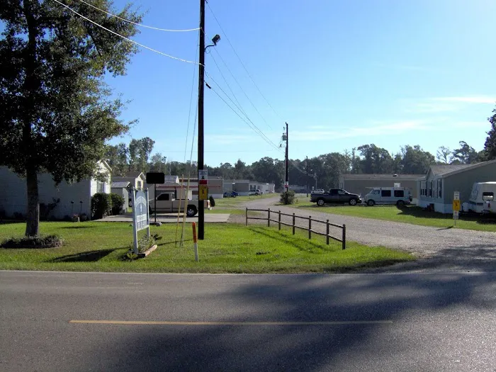 Cypress Creek Mobile Home Court Picture 7