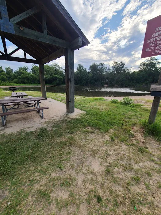 Upland RV Area Picture 4