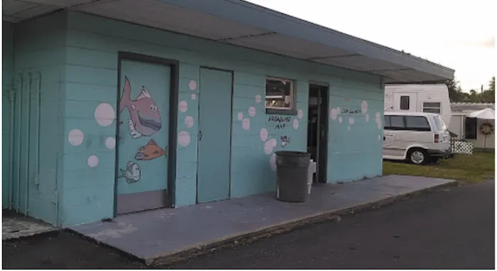 Vagabond Mobile Home Park Picture 3